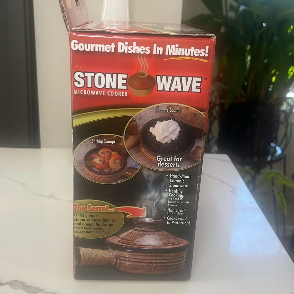 Stone Wave Microwave Cooker New in Box